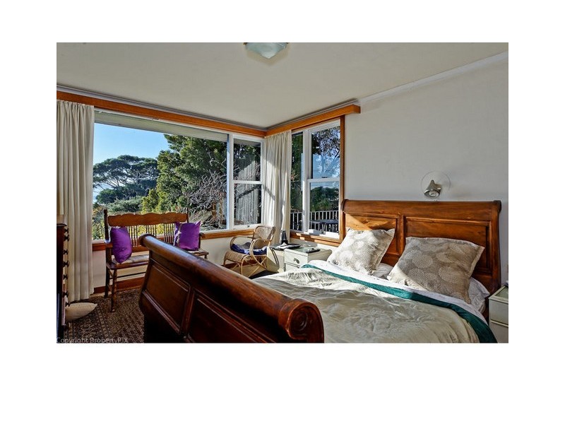 542 Churchill Avenue, Sandy Bay TAS 7005