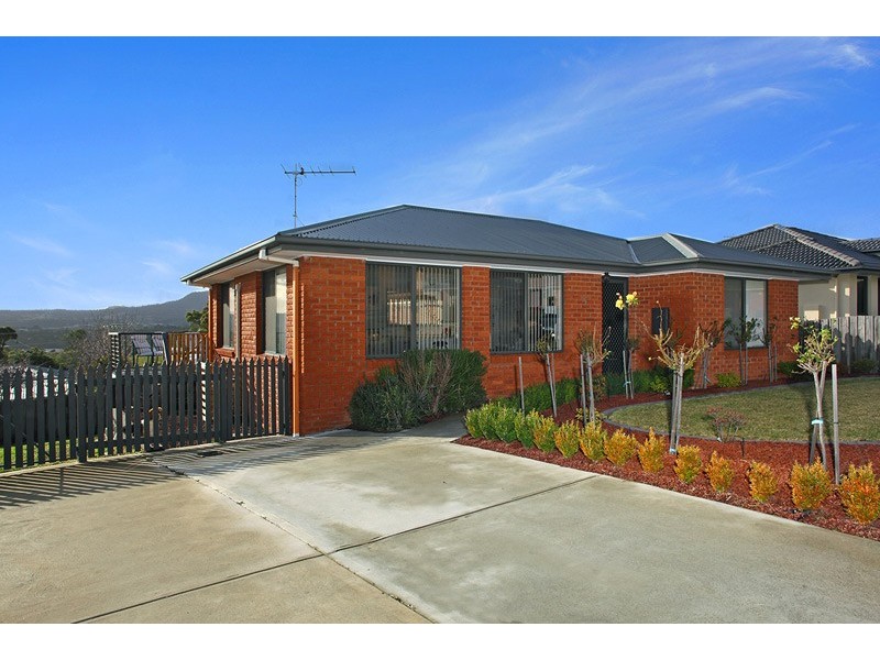 21 Elmac Crescent, Austins Ferry TAS 7011