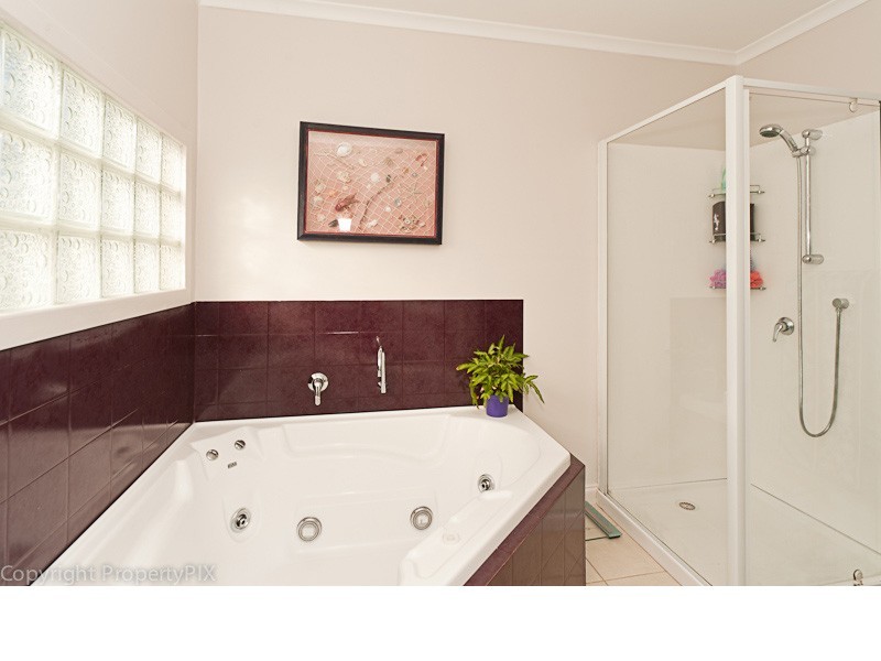 4  Redfern Place, Claremont TAS 7011