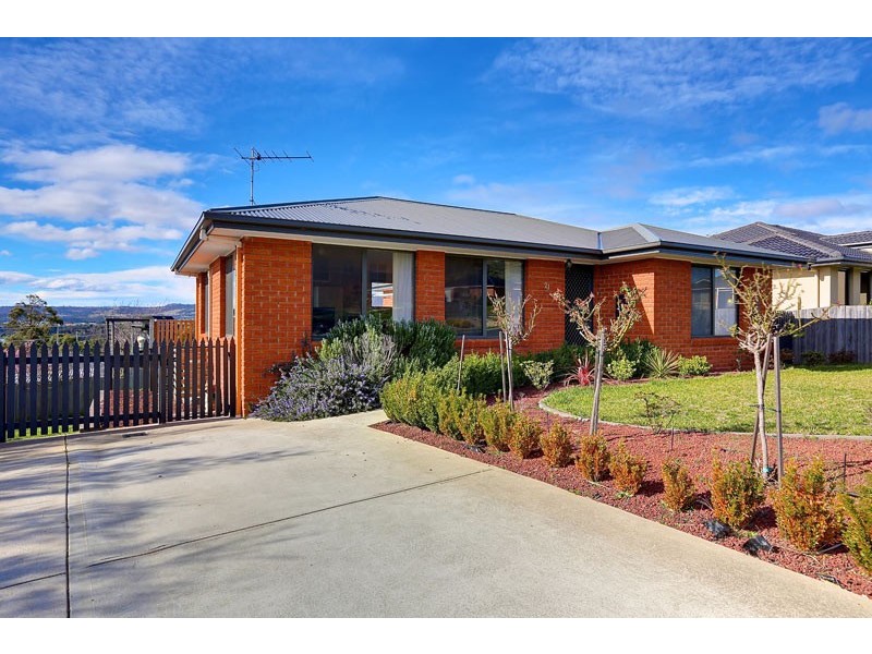 21 Elmac Crescent, Austins Ferry TAS 7011