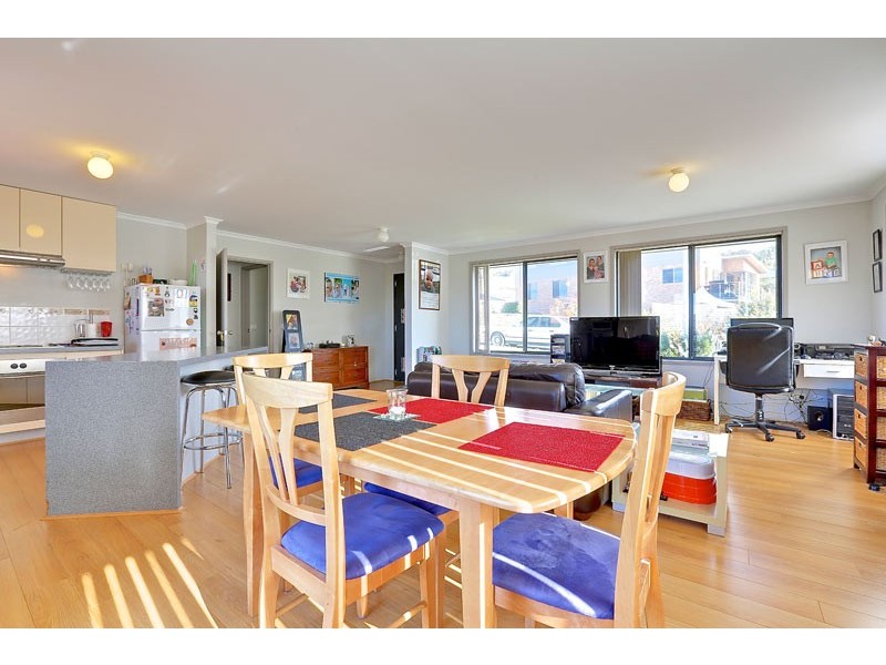 21 Elmac Crescent, Austins Ferry TAS 7011