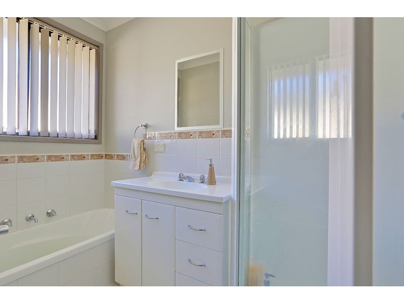 21 Elmac Crescent, Austins Ferry TAS 7011