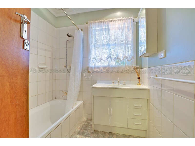 6 Oakbank Avenue, Montrose TAS 7010