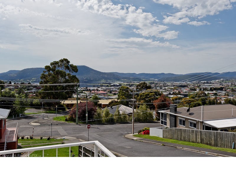 2 Elliott Road, Glenorchy TAS 7010