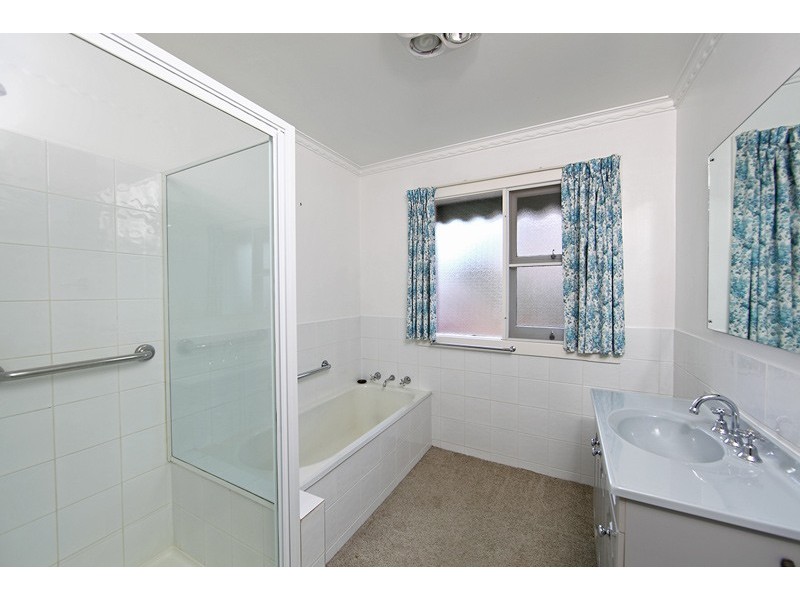 1/1 Richmond Parade, Sandy Bay TAS 7005