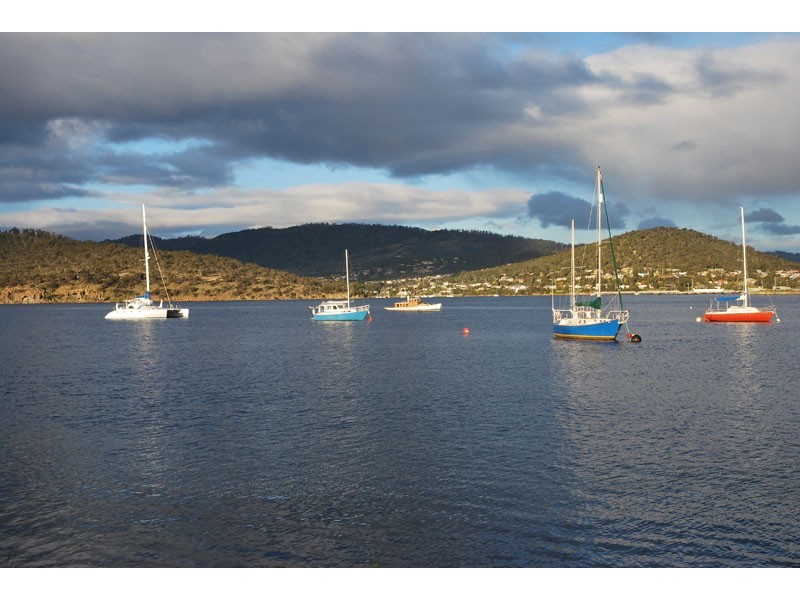 9 Lallaby Road, Lutana TAS 7009