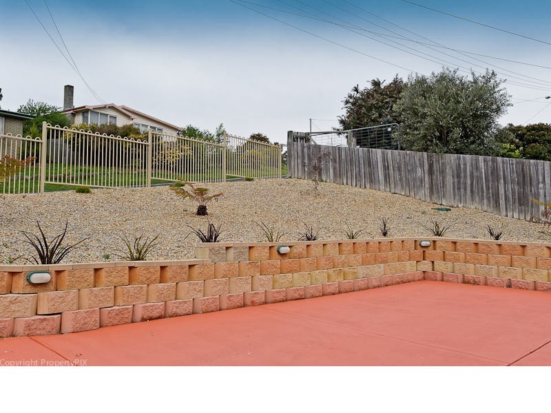 24 Milburn Place, Glenorchy TAS 7010