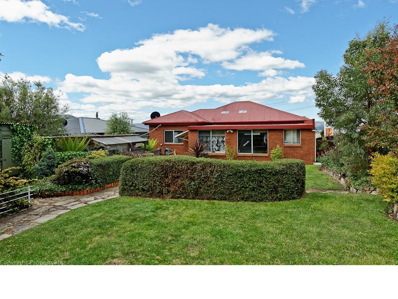 17 Eighth Avenue, West Moonah TAS 7009