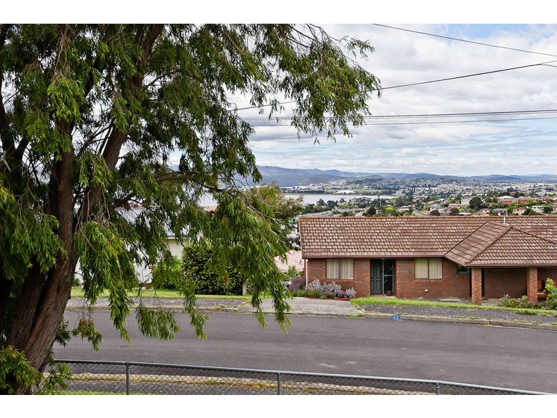 12 Carcoola Street, Chigwell TAS 7011