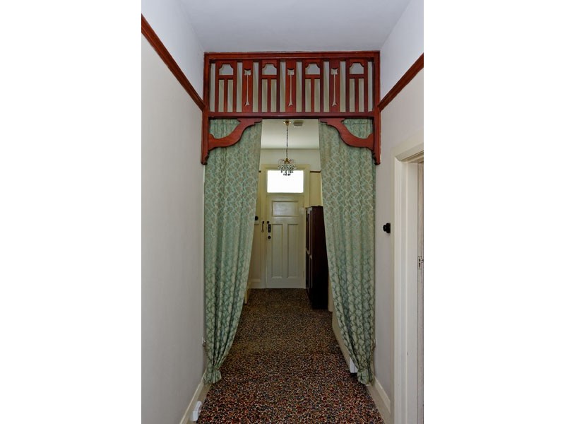 20 Liverpool Cres, West Hobart TAS 7000