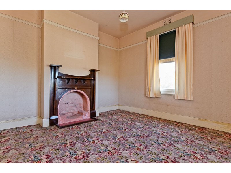 20 Liverpool Cres, West Hobart TAS 7000