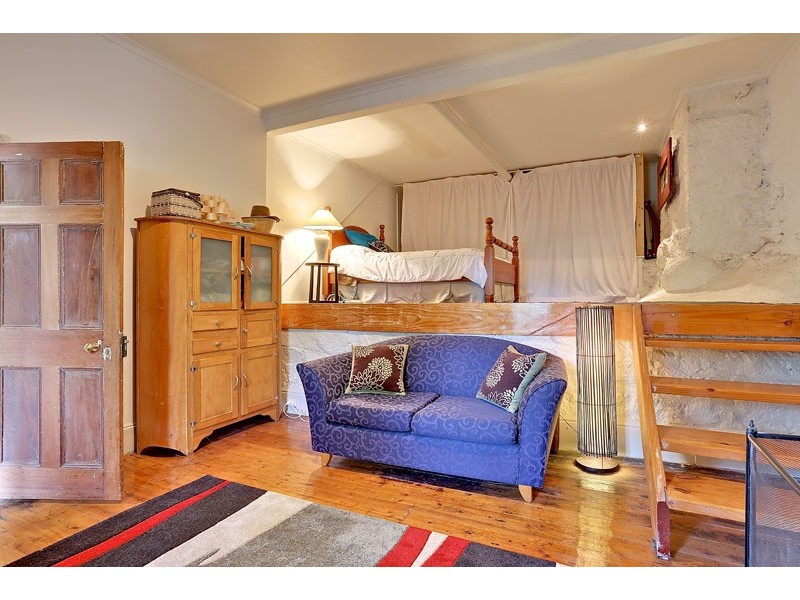 105 Brooker Avenue, Glebe TAS 7000