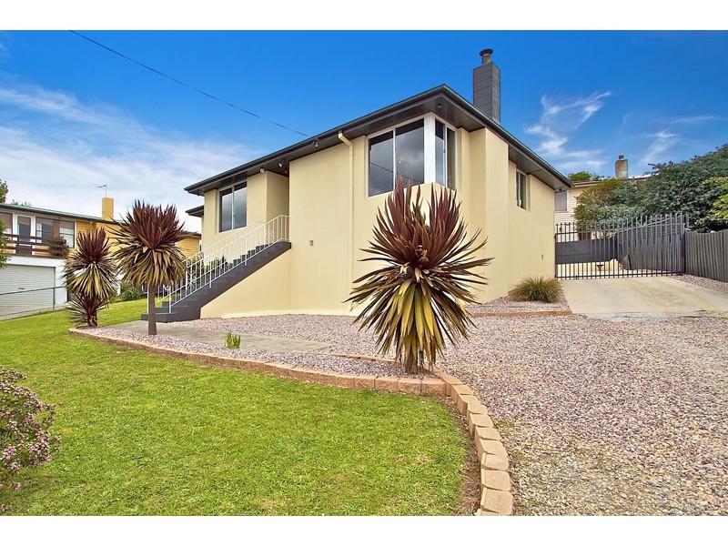 13 Canberra Road, Claremont TAS 7011