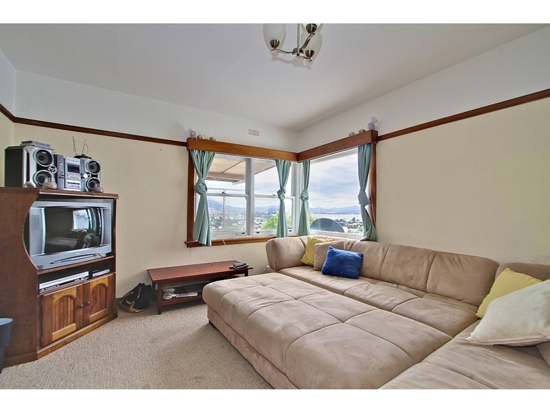 64 Windsor Street, Glenorchy TAS 7010