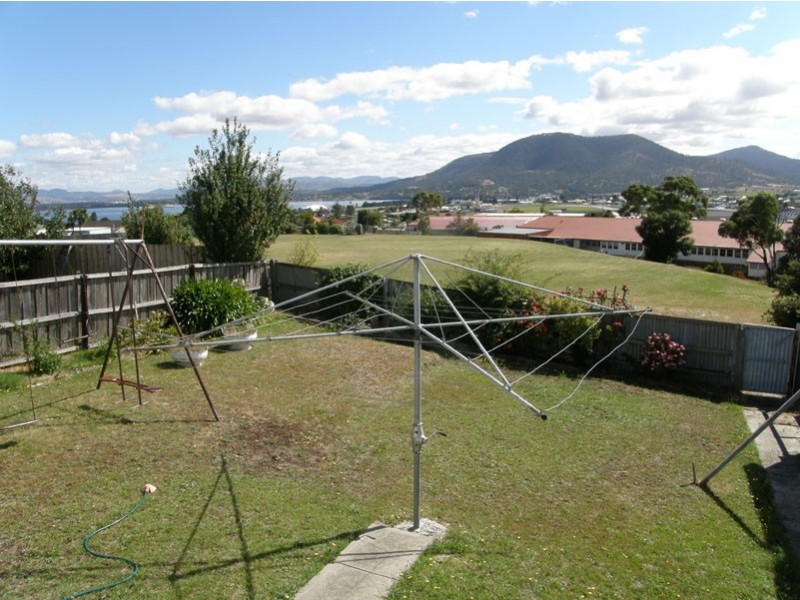 2/77 Leonard Avenue, Moonah TAS 7009