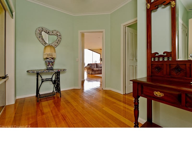 4 Thelma Drive, West Hobart TAS 7000