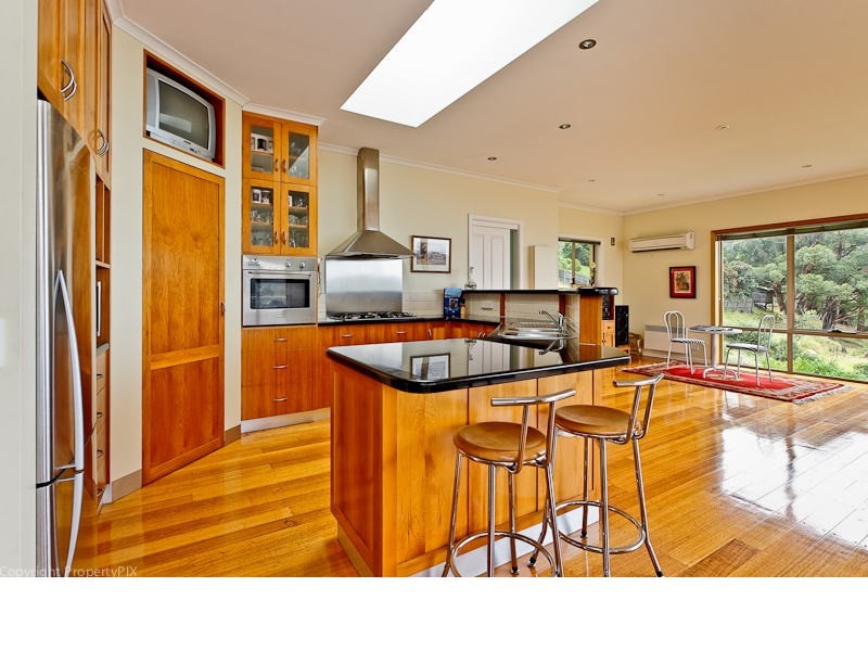 4 Thelma Drive, West Hobart TAS 7000
