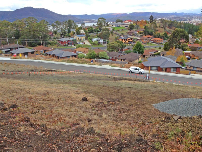 7 Redlands Drive, Rosetta TAS 7010
