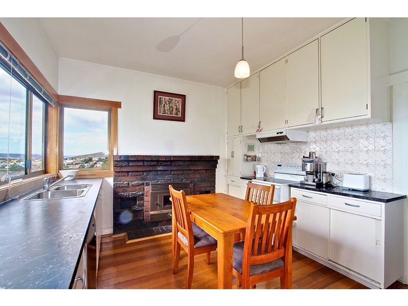 17 Milton Crescent, Moonah TAS 7009