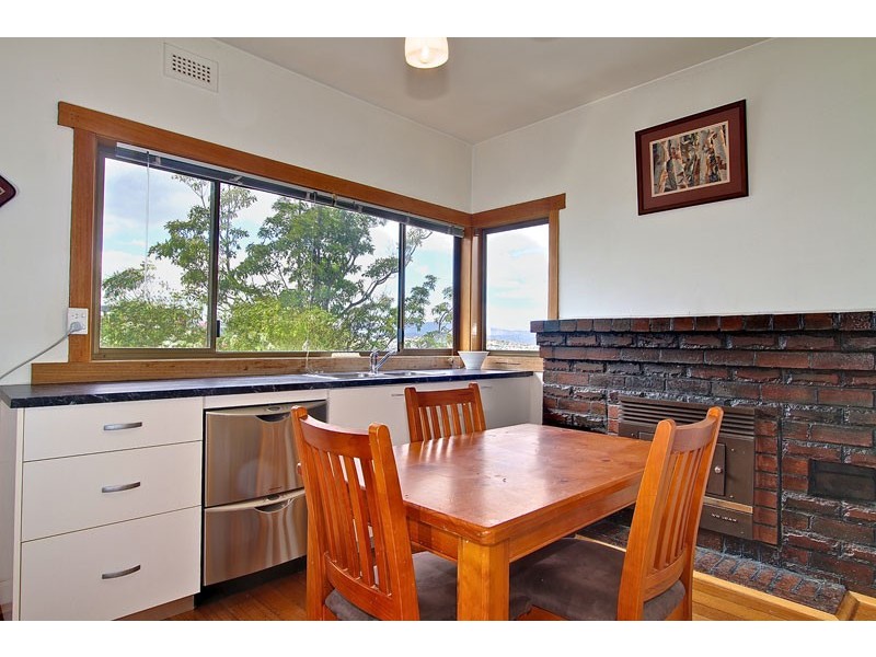 17 Milton Crescent, Moonah TAS 7009