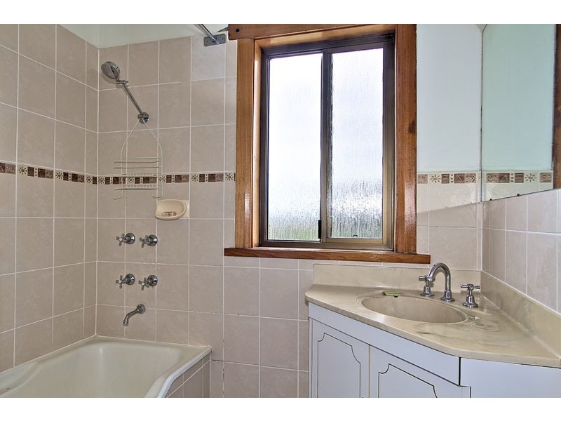 17 Milton Crescent, Moonah TAS 7009