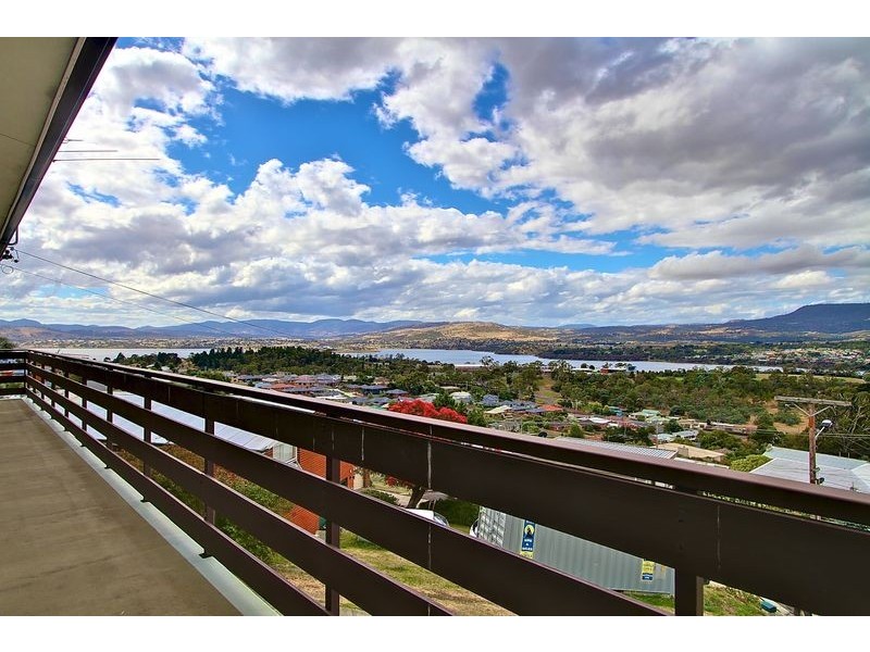 8 Botany Place, Austins Ferry TAS 7011