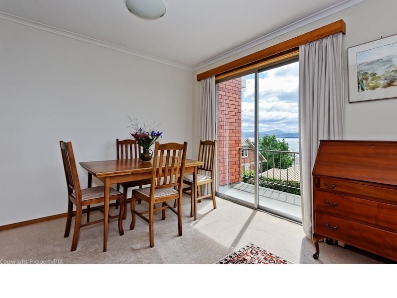 2/9 St Stephens Avenue, Sandy Bay TAS 7005