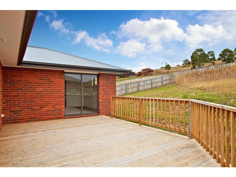 24 Navigators Rise, Granton TAS 7030