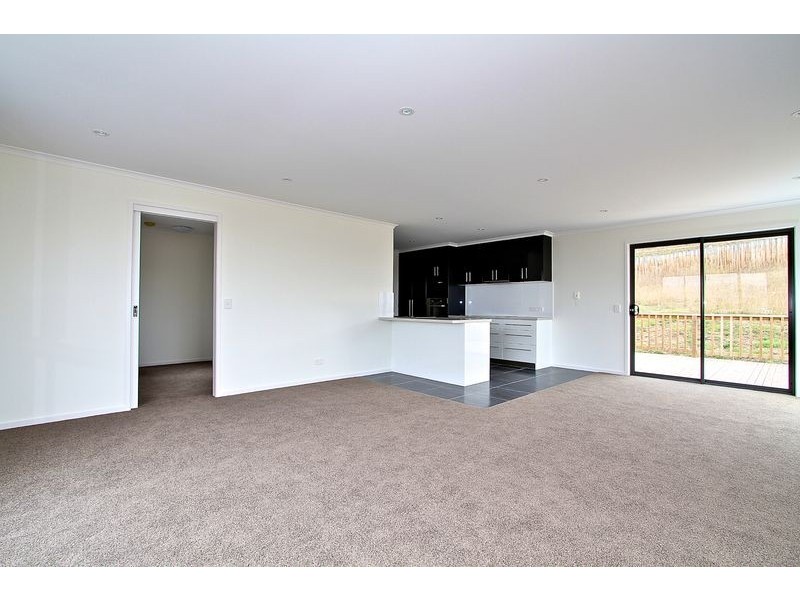 24 Navigators Rise, Granton TAS 7030