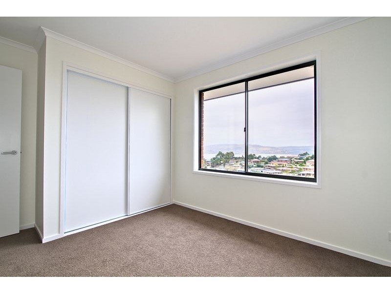 24 Navigators Rise, Granton TAS 7030