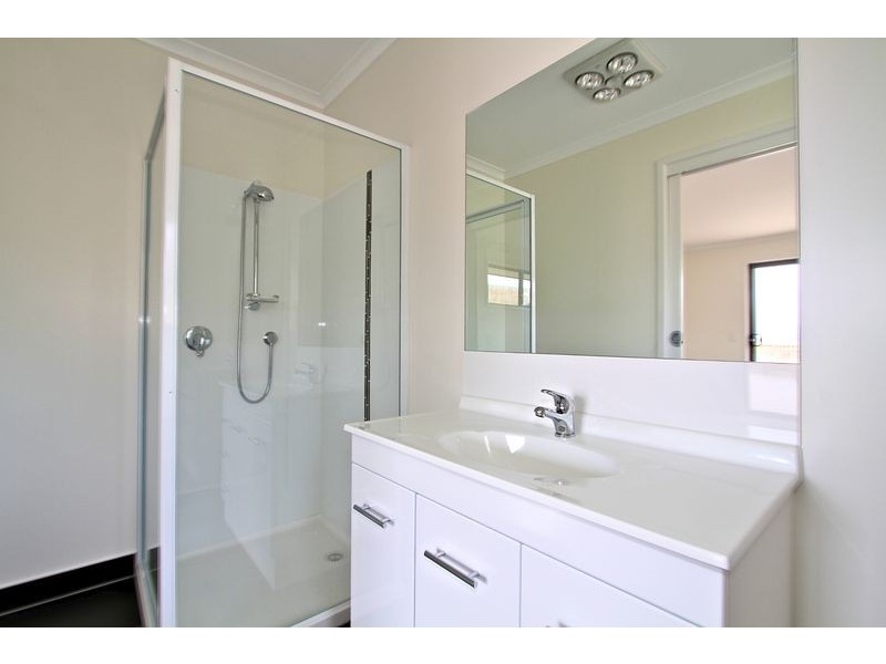 24 Navigators Rise, Granton TAS 7030