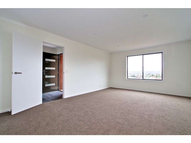 24 Navigators Rise, Granton TAS 7030