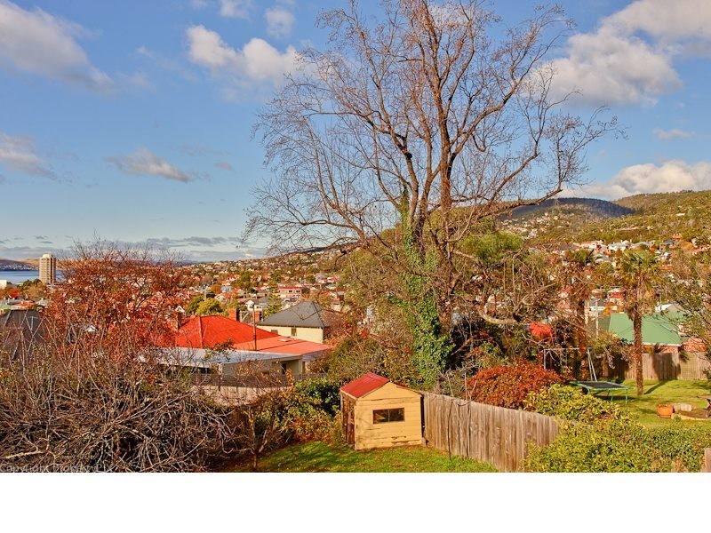 4 Lasswade Avenue, Sandy Bay TAS 7005