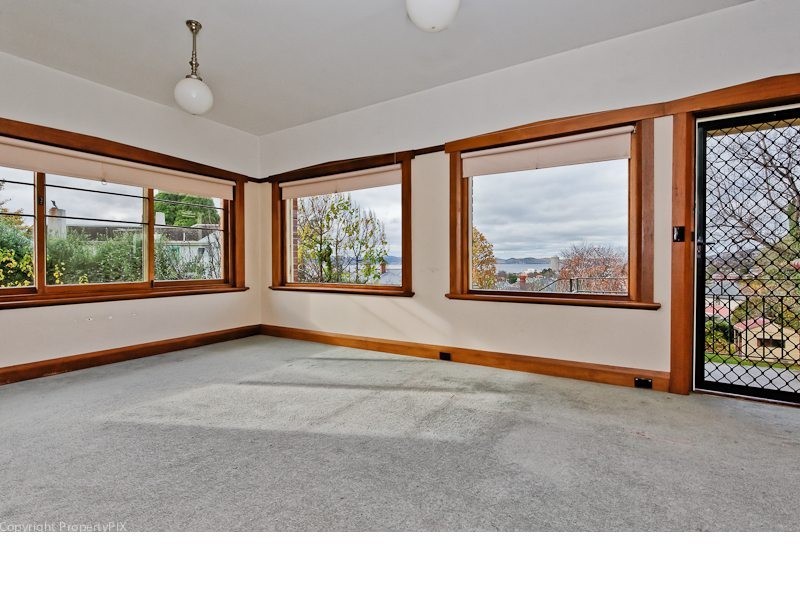4 Lasswade Avenue, Sandy Bay TAS 7005
