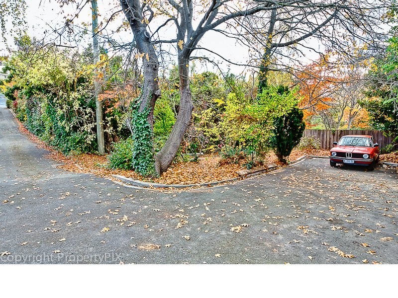 35 Lipscombe Avenue, Sandy Bay TAS 7005