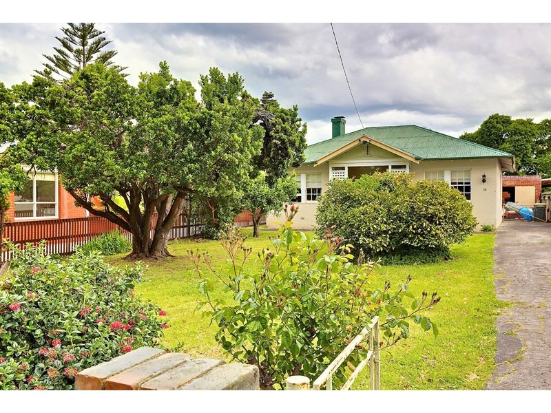 16 Quayle Street, Sandy Bay TAS 7005