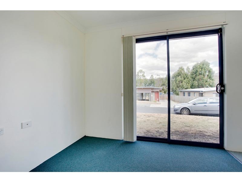8 Husten Circle, New Norfolk TAS 7140