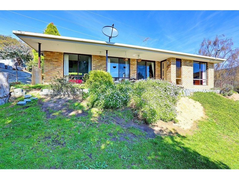 16 Glenwood Road, Glenorchy TAS 7010