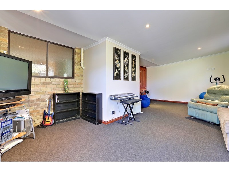 16 Glenwood Road, Glenorchy TAS 7010