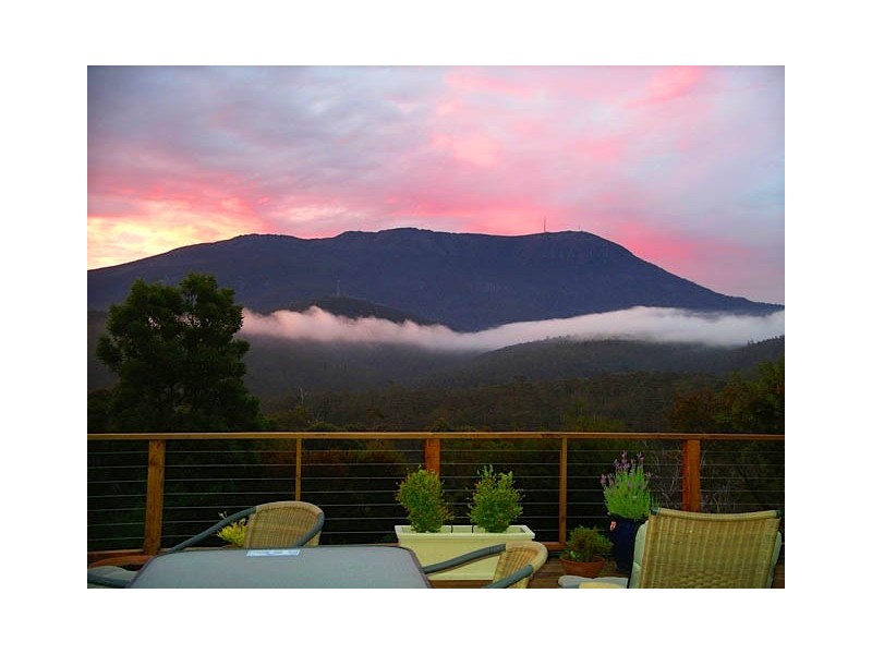 22 Lalwinya Road, Mount Nelson TAS 7007