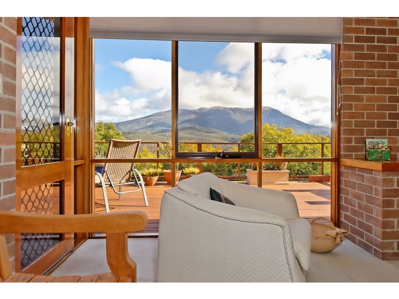 22 Lalwinya Road, Mount Nelson TAS 7007