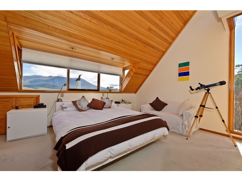 22 Lalwinya Road, Mount Nelson TAS 7007