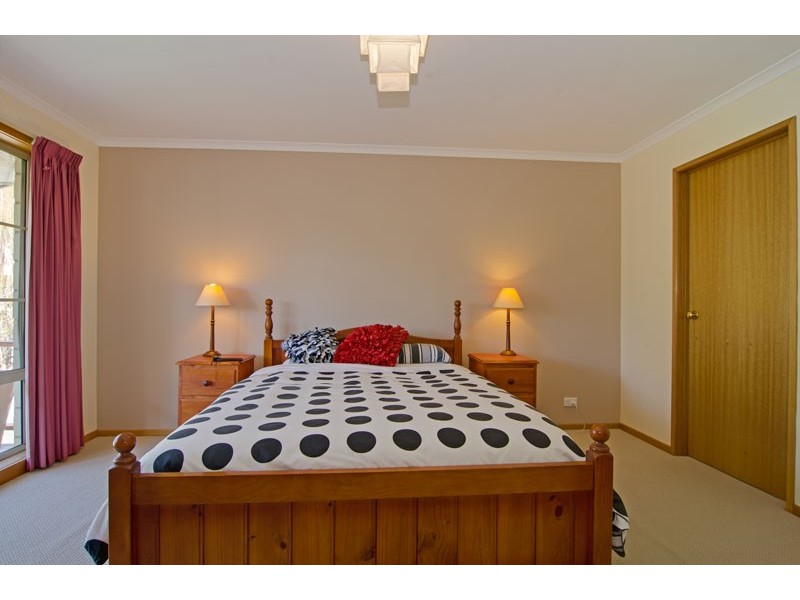 18 Weemala Court, Mount Nelson TAS 7007