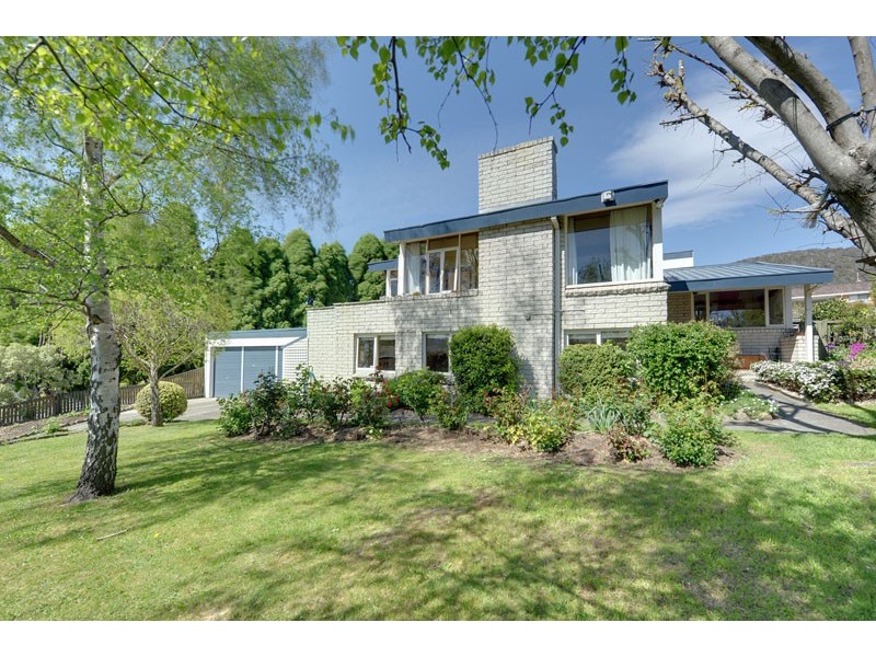 21 Dresden Street, Sandy Bay TAS 7005