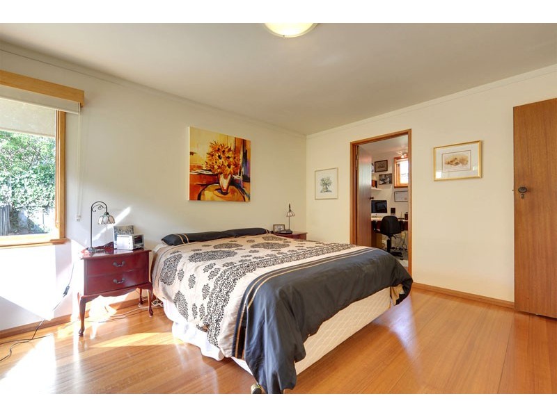 21 Dresden Street, Sandy Bay TAS 7005