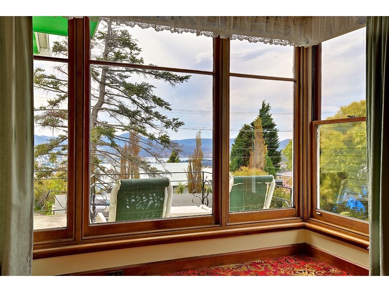 20 Raymont Terrace, Mount Stuart TAS 7000