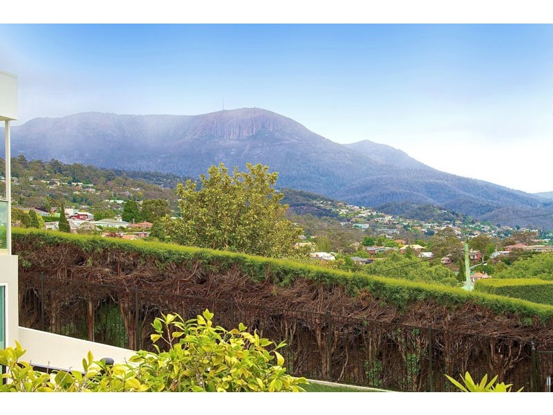 13 Ellington Road, Sandy Bay TAS 7005