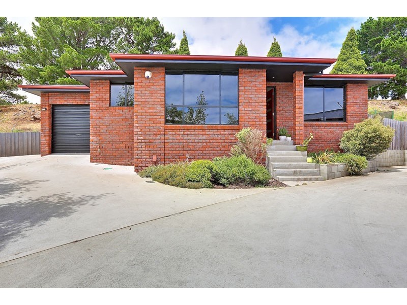 3/12 Walter Place, Howrah TAS 7018