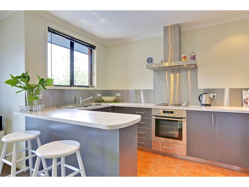 3/12 Walter Place, Howrah TAS 7018