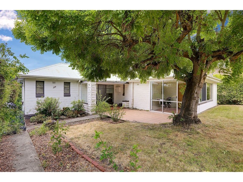 209 Churchill Avenue, Sandy Bay TAS 7005